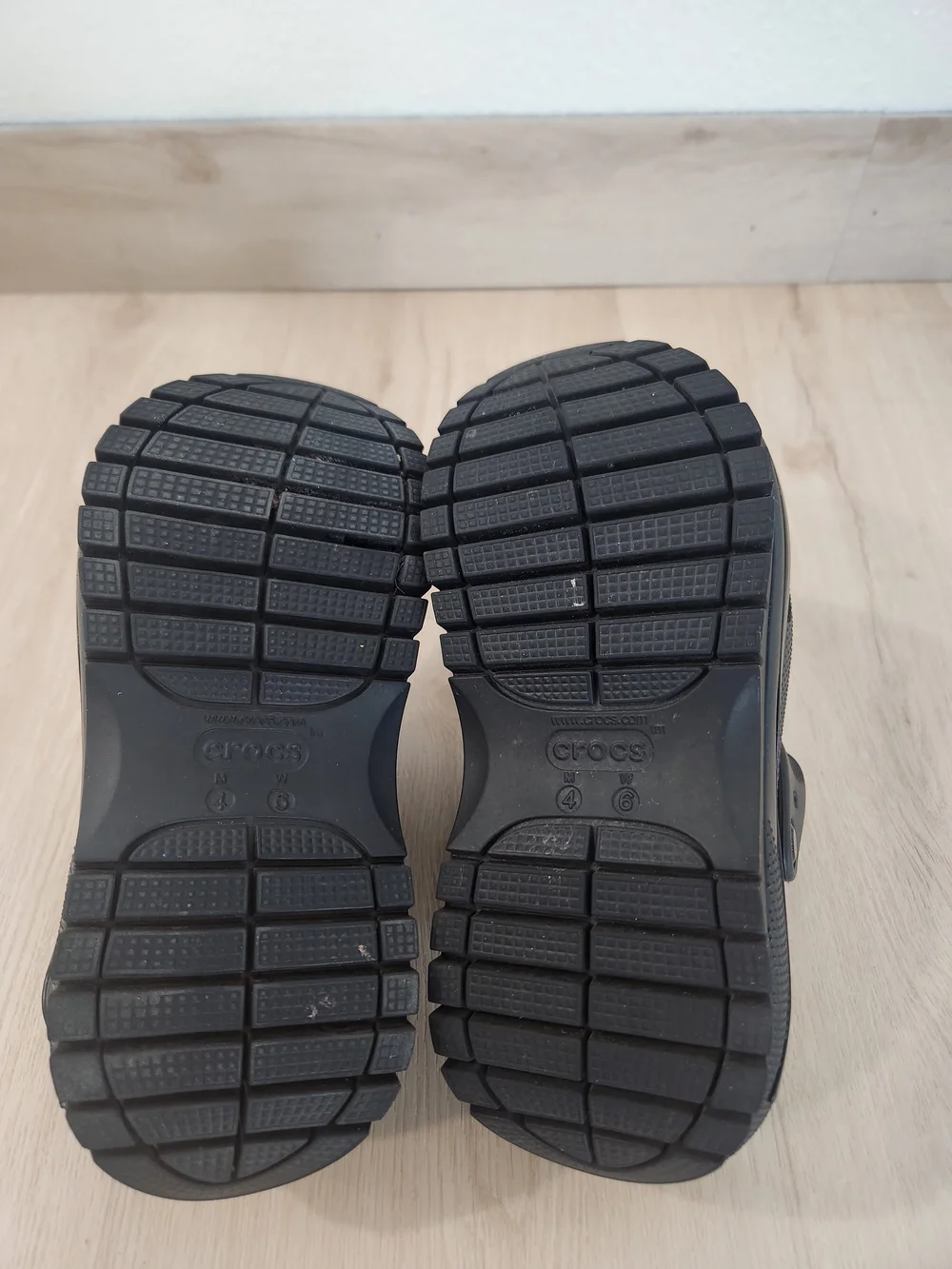 CROCS black women